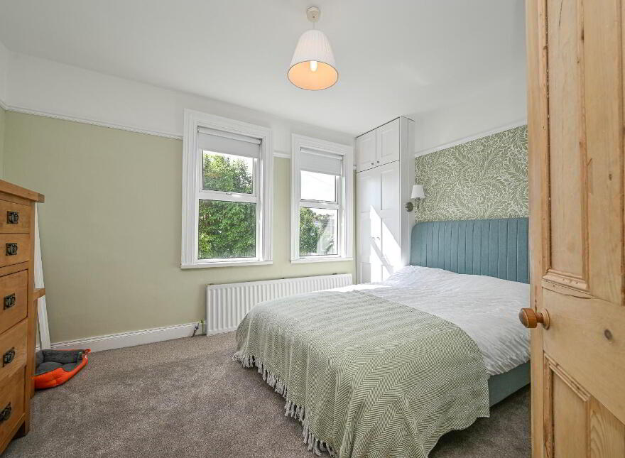 39 Groomsport Road, Bangor, BT20 5LP