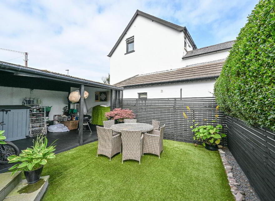 39 Groomsport Road, Bangor, BT20 5LP