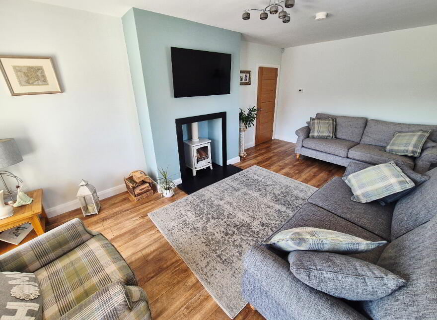 45 Magheraboy Avenue, Portrush, BT56 8GW