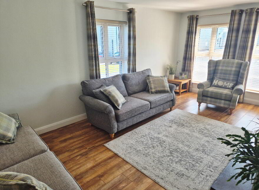 45 Magheraboy Avenue, Portrush, BT56 8GW