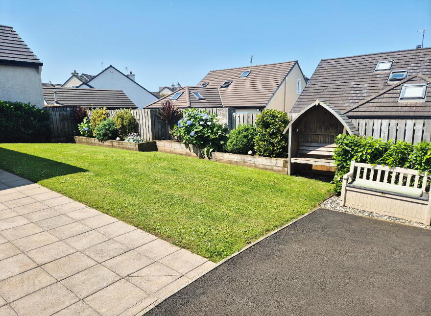 45 Magheraboy Avenue, Portrush, BT56 8GW