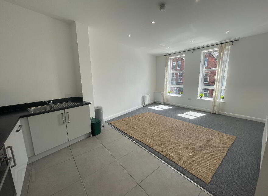 Apt 4, 42 - 46 Upper Newtownards Road, Belfast, BT4 3EL