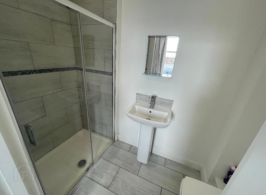 Apt 4, 42 - 46 Upper Newtownards Road, Belfast, BT4 3EL