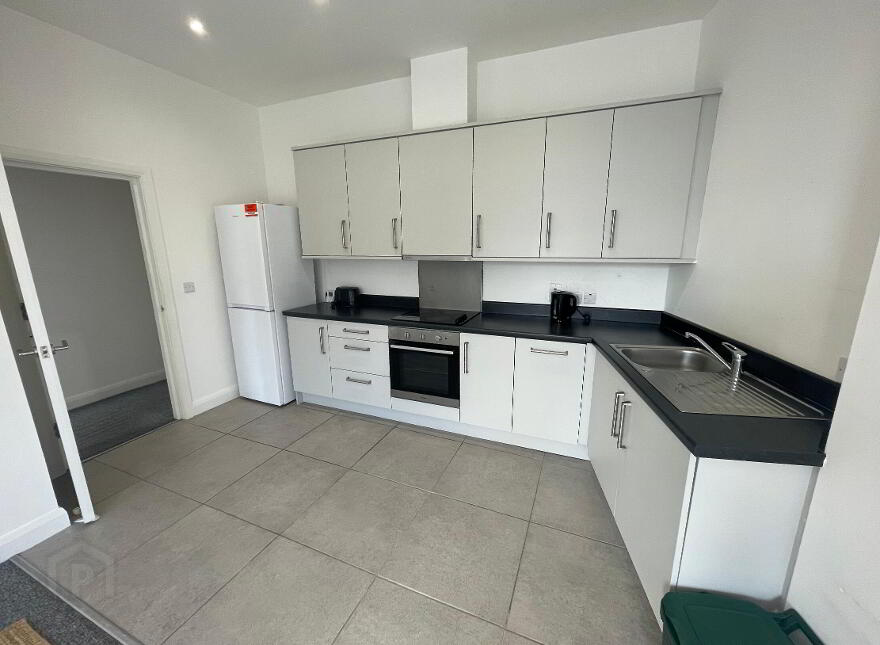 Apt 4, 42 - 46 Upper Newtownards Road, Belfast, BT4 3EL