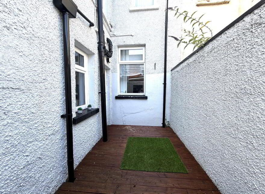 41 Omeath Street, Belfast, BT6 8ND