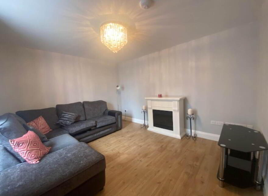 4 Woodview Terrace, Stranorlar, F93N6E4