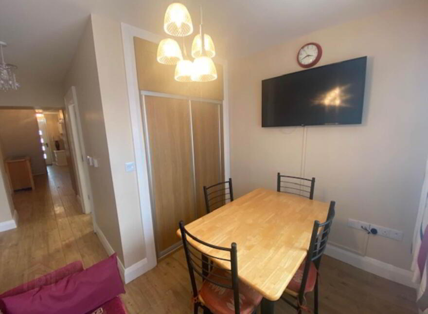 4 Woodview Terrace, Stranorlar, F93N6E4