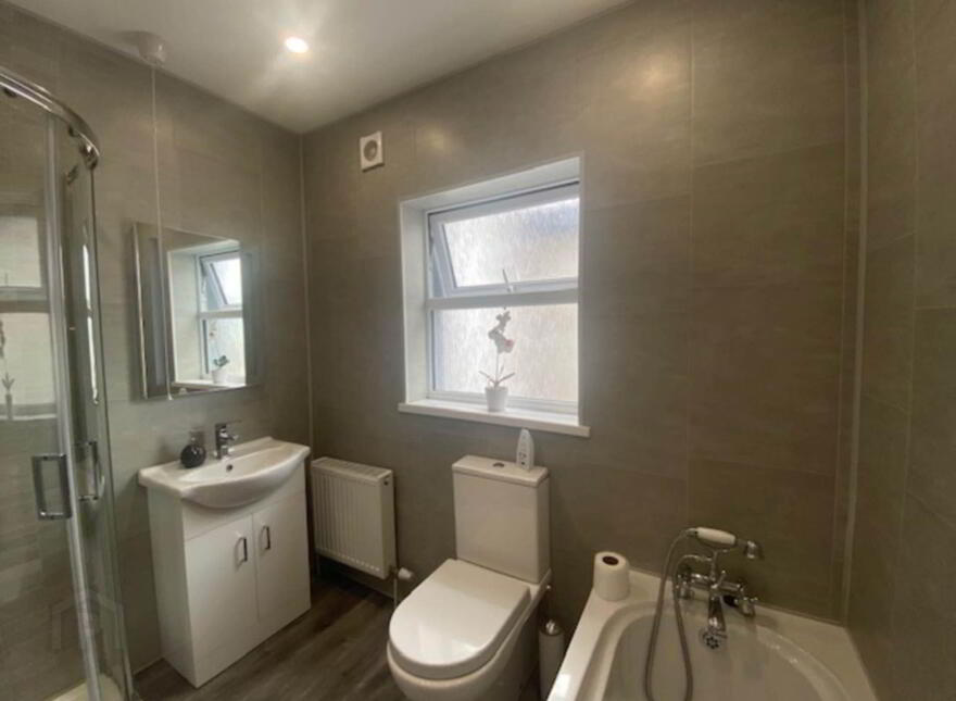 4 Woodview Terrace, Stranorlar, F93N6E4