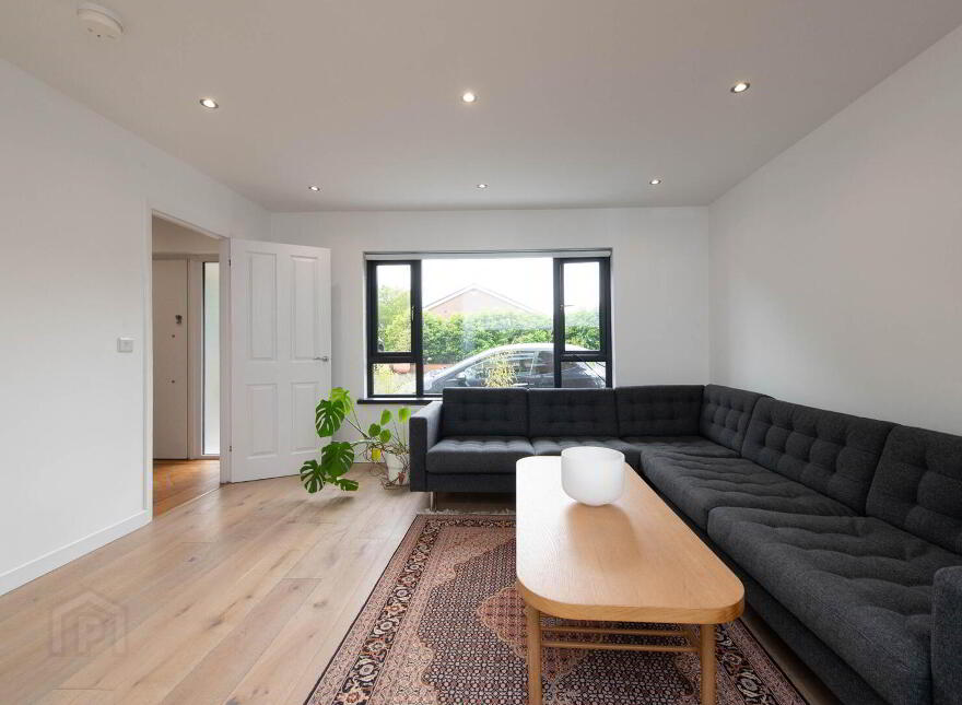 32 Lynda Avenue, Jordanstown, Newtownabbey, BT37 0NX