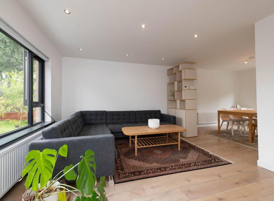 32 Lynda Avenue, Jordanstown, Newtownabbey, BT37 0NX
