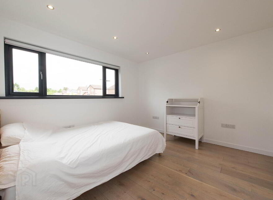 32 Lynda Avenue, Jordanstown, Newtownabbey, BT37 0NX