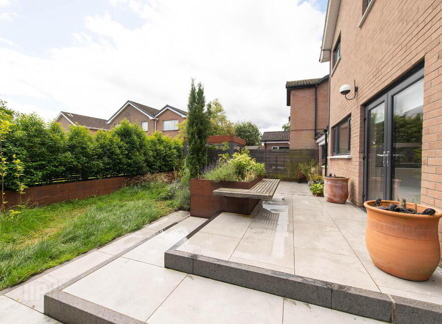 32 Lynda Avenue, Jordanstown, Newtownabbey, BT37 0NX