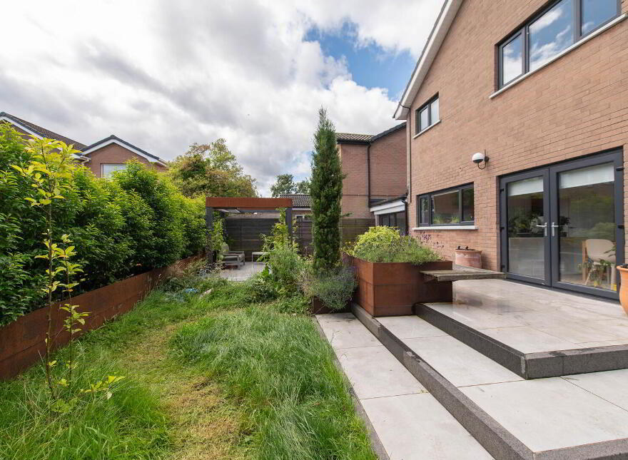 32 Lynda Avenue, Jordanstown, Newtownabbey, BT37 0NX