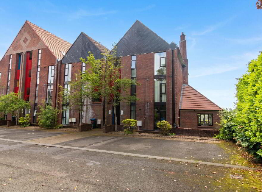 14 The Pines, Newtownabbey, BT37 0SE