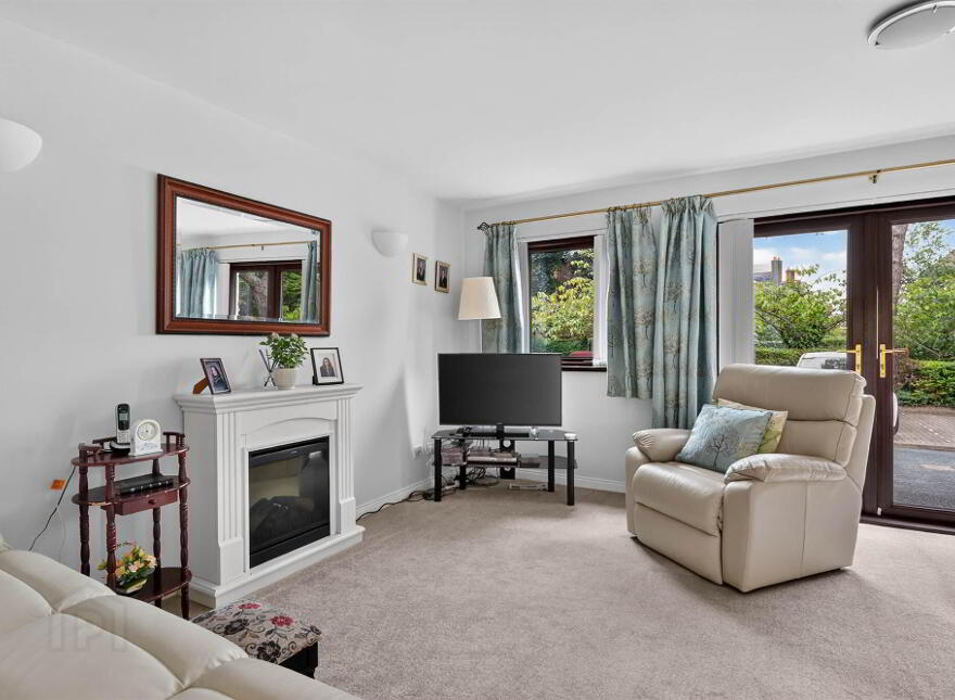 Apartment 5 The Hollies 109 North Road, Ballyhackamore, Belfast, BT5 5NF