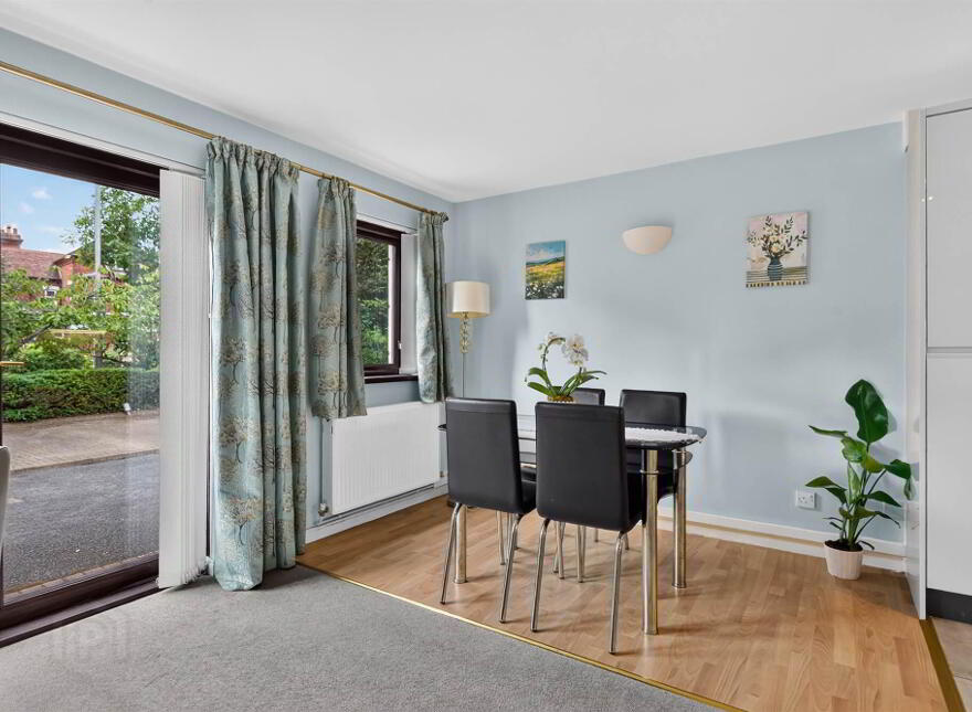 Apartment 5 The Hollies 109 North Road, Ballyhackamore, Belfast, BT5 5NF