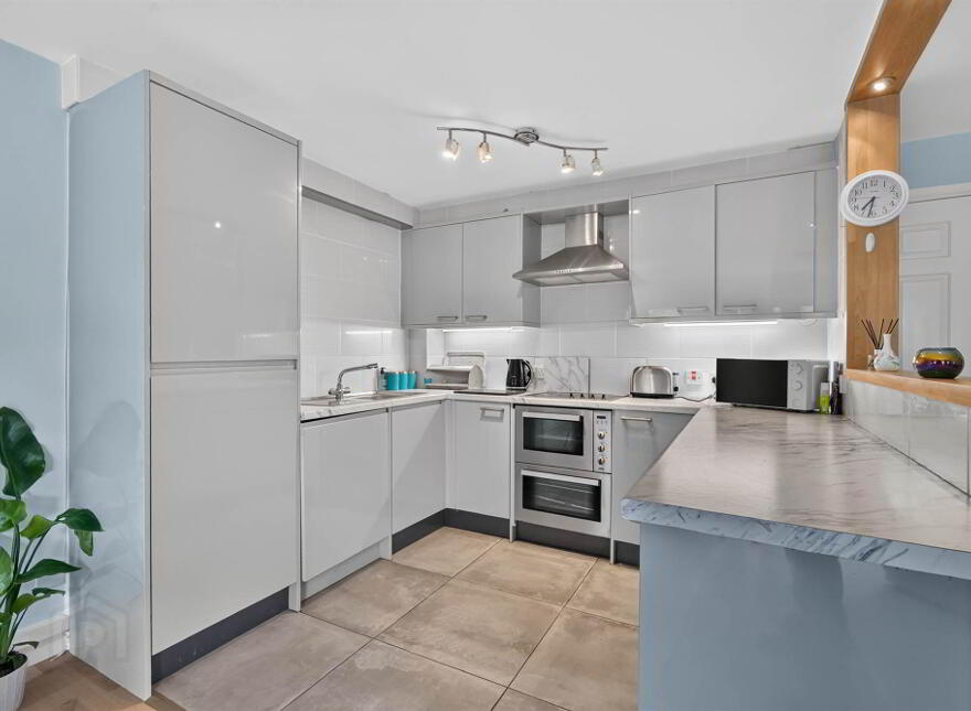 Apartment 5 The Hollies 109 North Road, Ballyhackamore, Belfast, BT5 5NF