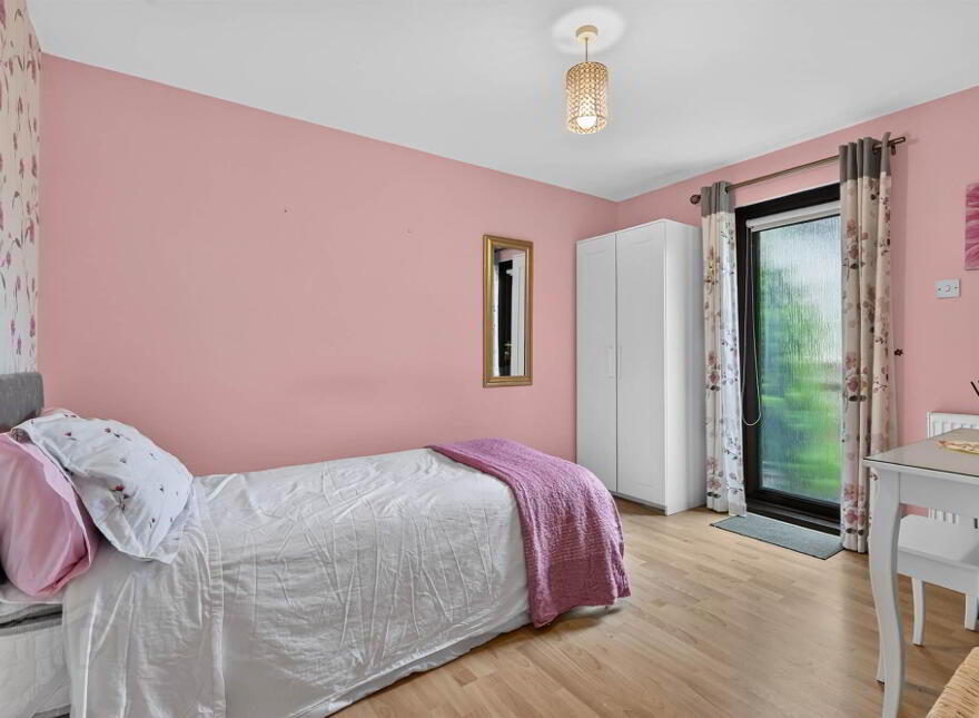 Apartment 5 The Hollies 109 North Road, Ballyhackamore, Belfast, BT5 5NF