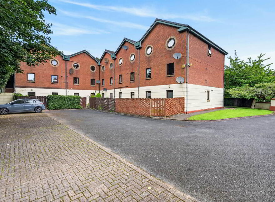 Apartment 5 The Hollies 109 North Road, Ballyhackamore, Belfast, BT5 5NF