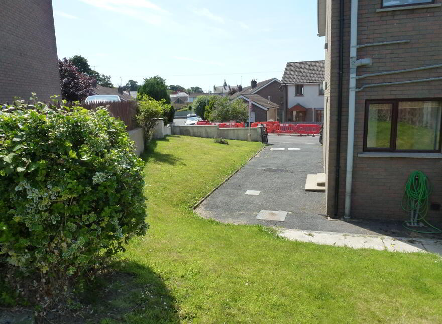 15 Ranoche Close, Crossgar, Downpatrick, BT30 9ED