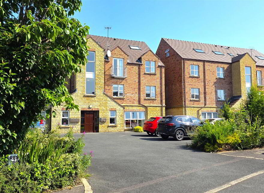 98 Alexandra Park, Muckamore, Antrim, BT41 4RJ