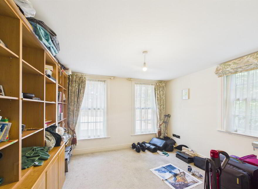 Apt 15, 6 Danesfort Park North, Belfast, BT9 5RB