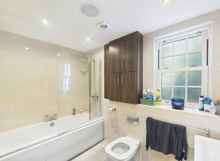 Apt 15, 6 Danesfort Park North, Belfast, BT9 5RB