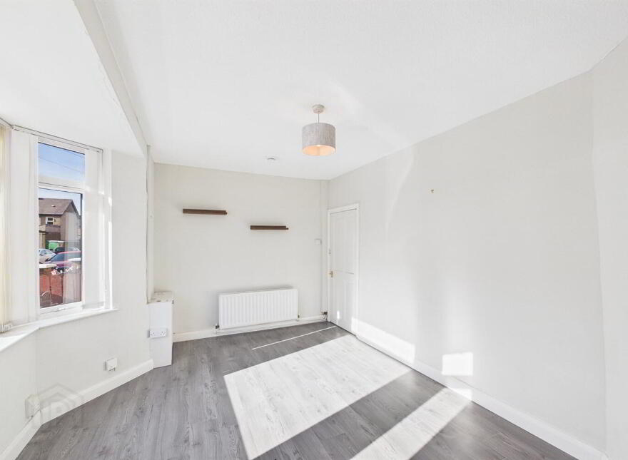 35 Dunraven Avenue, Belfast, BT5 5JR