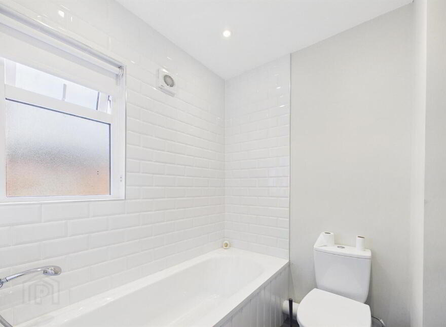 35 Dunraven Avenue, Belfast, BT5 5JR