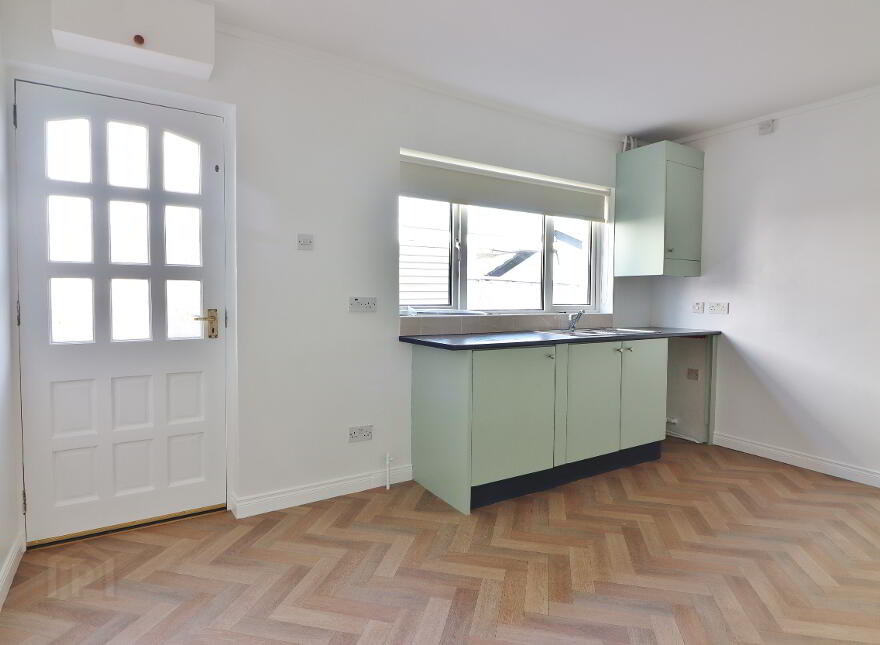 128 Lake Street, Lurgan, BT67 9DY