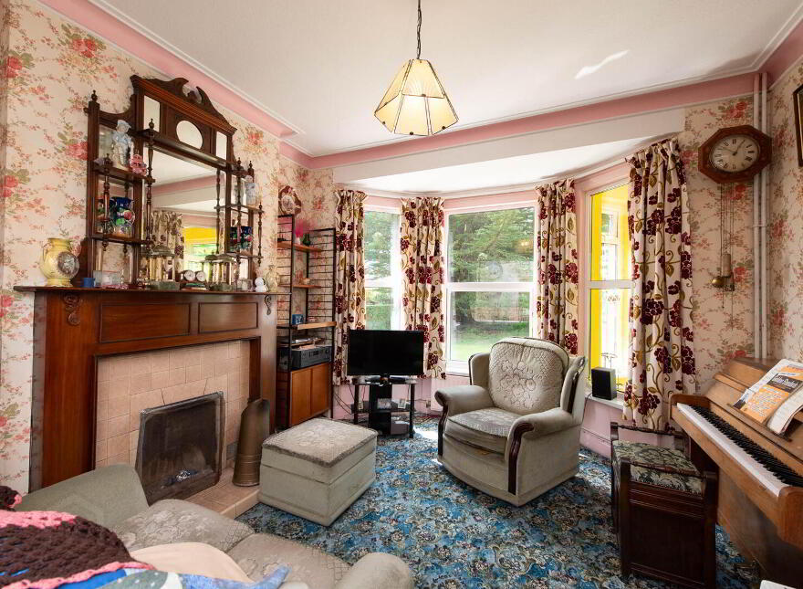 101 Station Road, Greenisland, Carrickfergus, BT38 8UW
