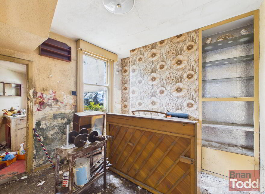 39 The Roddens, Larne, BT40 1QX