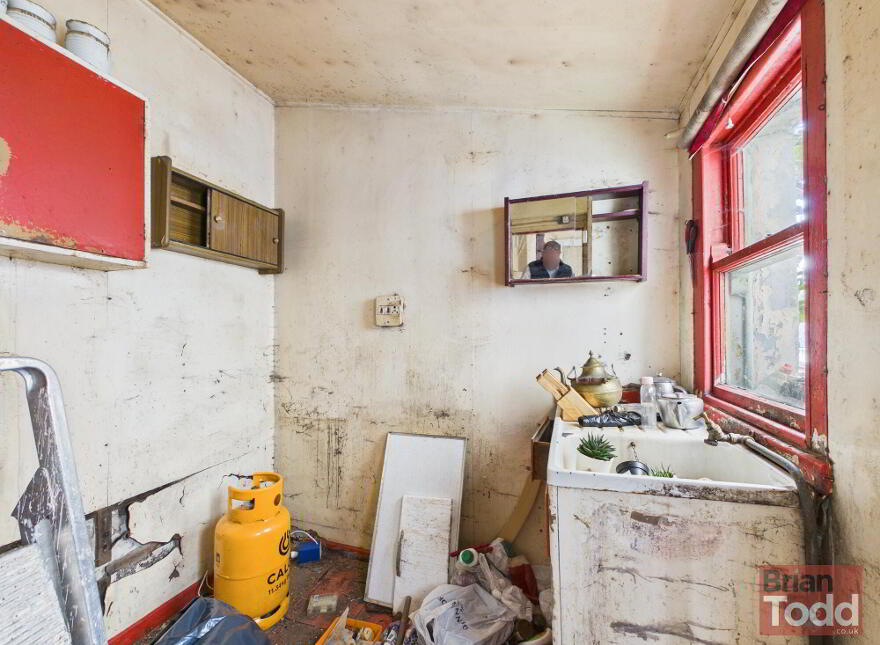 39 The Roddens, Larne, BT40 1QX