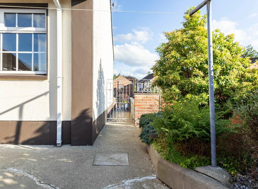 39 Young Crescent, Castlederg, BT81 7BZ