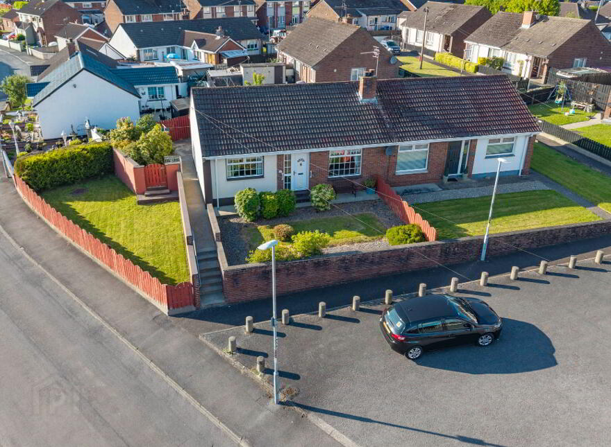 39 Young Crescent, Castlederg, BT81 7BZ