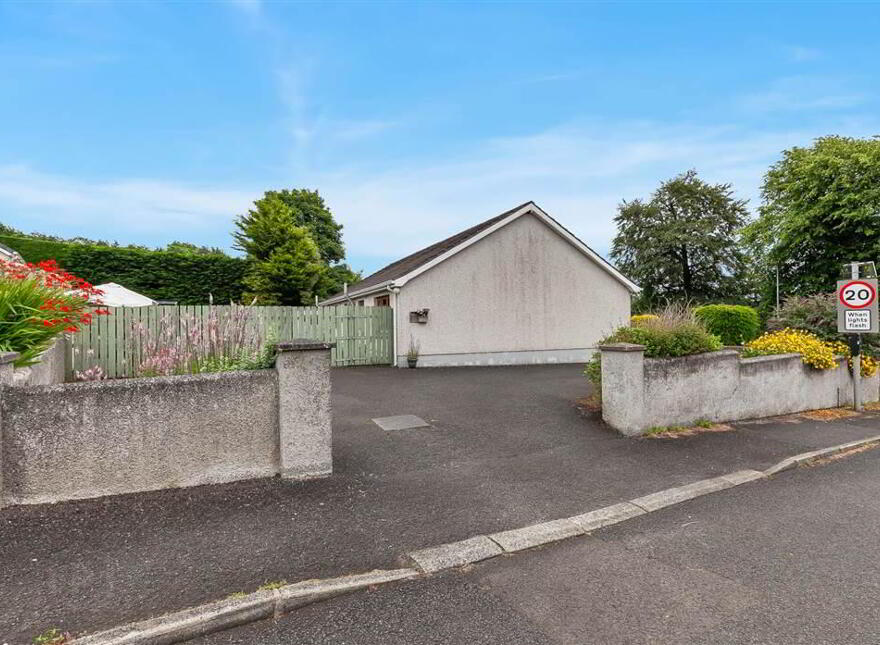 1A Wellbourne Grove, Moorfields, Ballymena, BT42 3EU