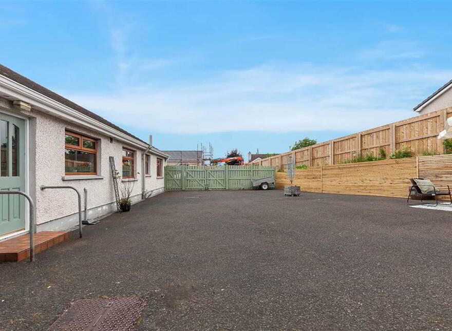 1A Wellbourne Grove, Moorfields, Ballymena, BT42 3EU