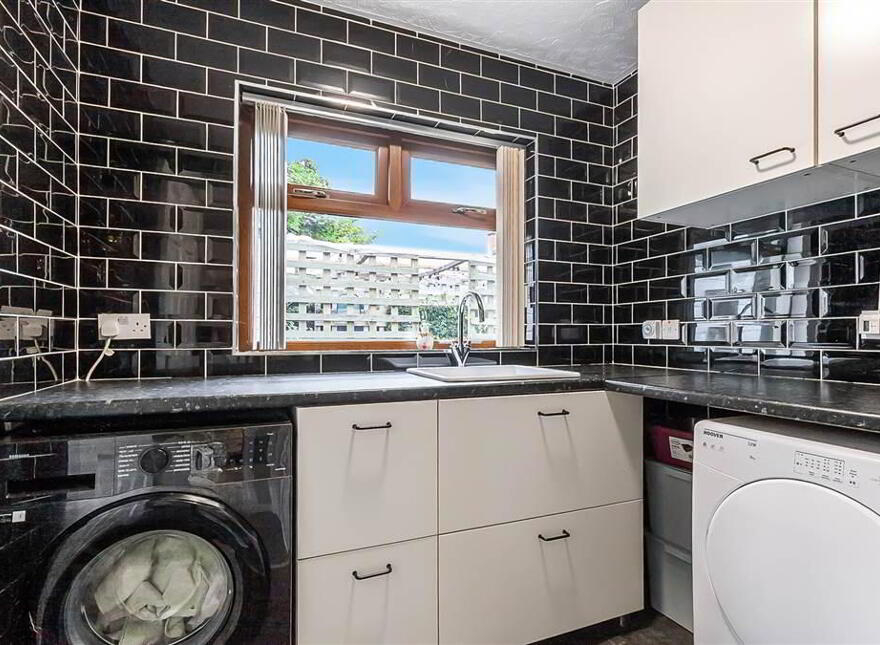 1A Wellbourne Grove, Moorfields, Ballymena, BT42 3EU