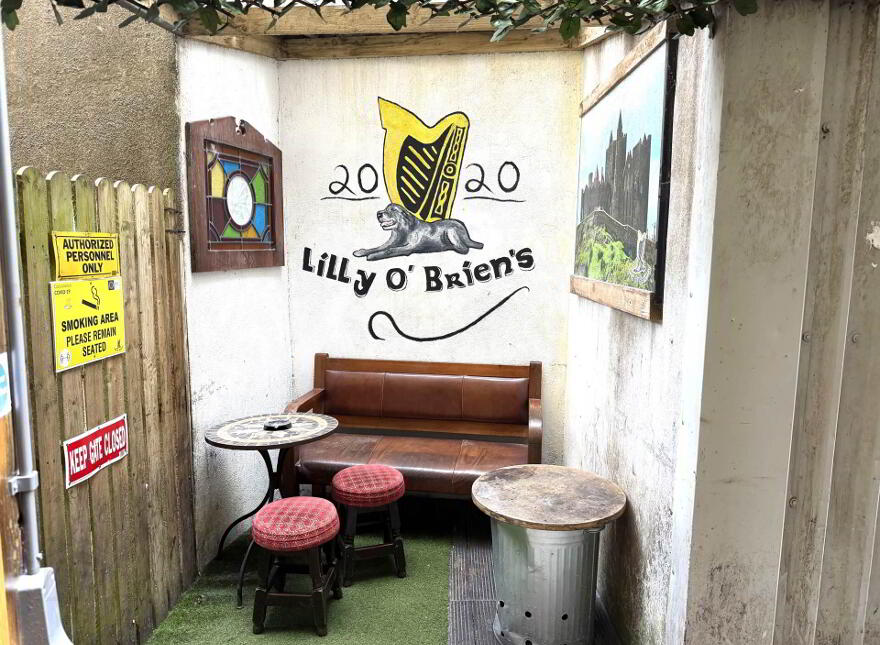 Lilly O`briens Public House & Apartments, Castle Street, Roscrea, E53H586