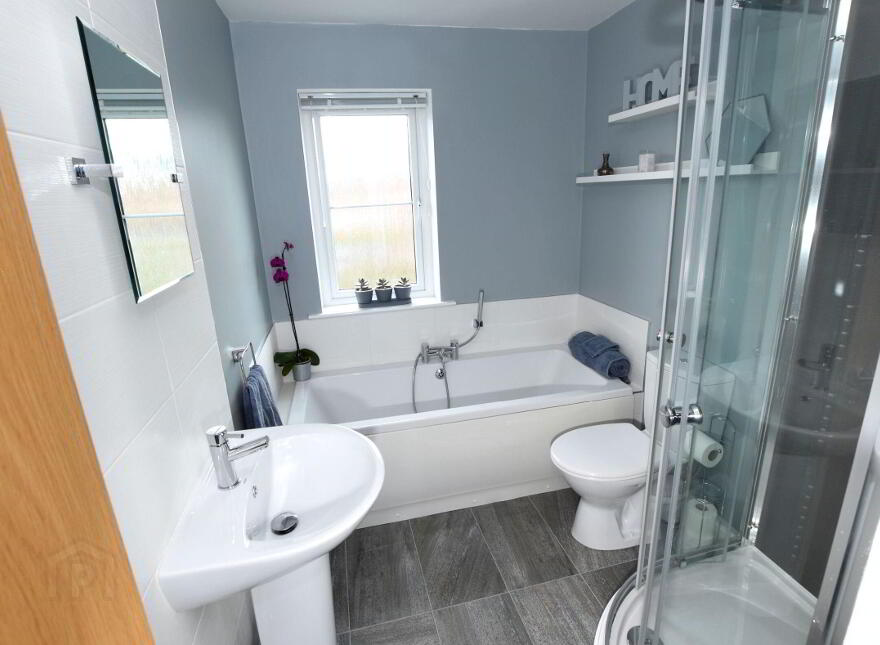32 Ayrshire Park, Lisburn, BT28 2LT