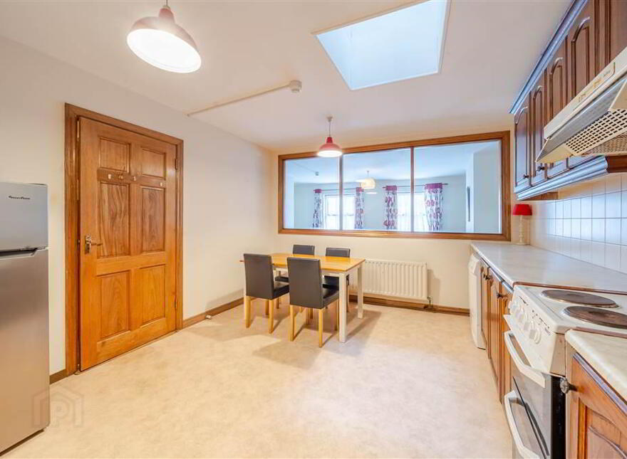 3 Restaurant (Sage) & Apartments, 10 High Street, Westport, F28X726