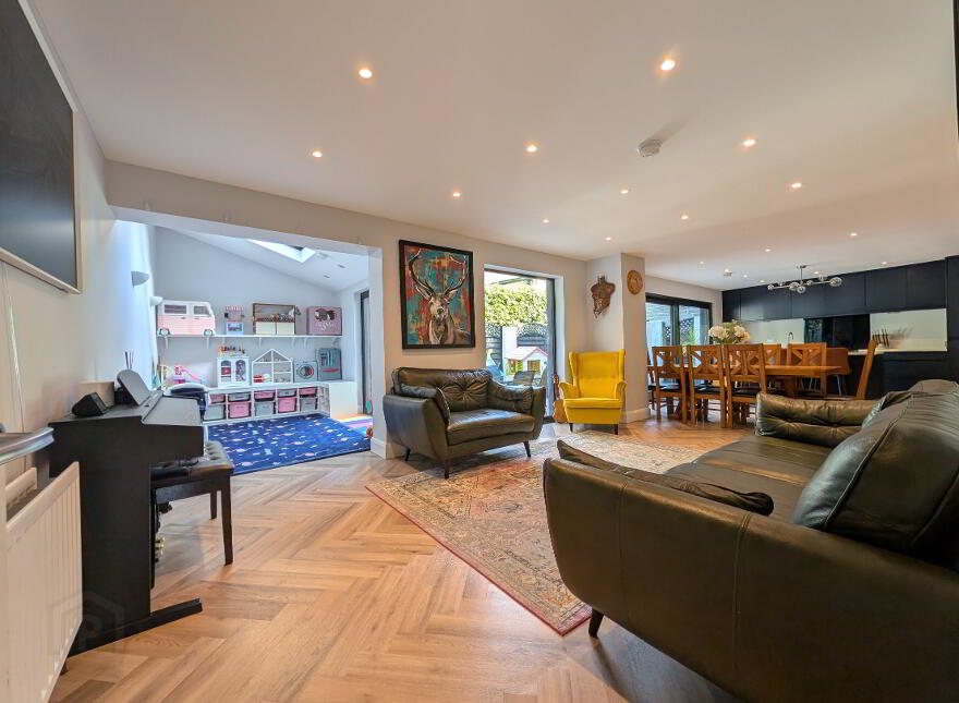 8 Church Close, Dundrum, BT33 0SB