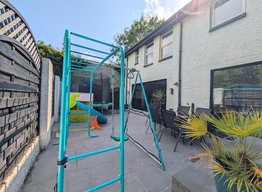 8 Church Close, Dundrum, BT33 0SB