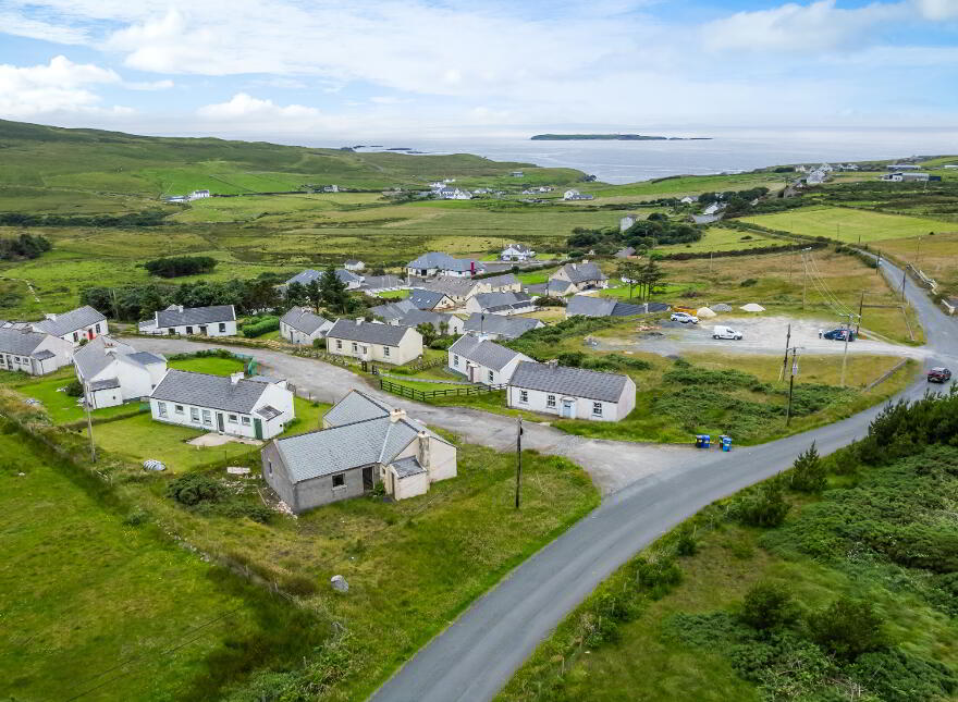 1 Glenbay Cottages, Glencolmcille, F94X2C1