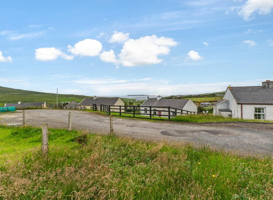 1 Glenbay Cottages, Glencolmcille, F94X2C1