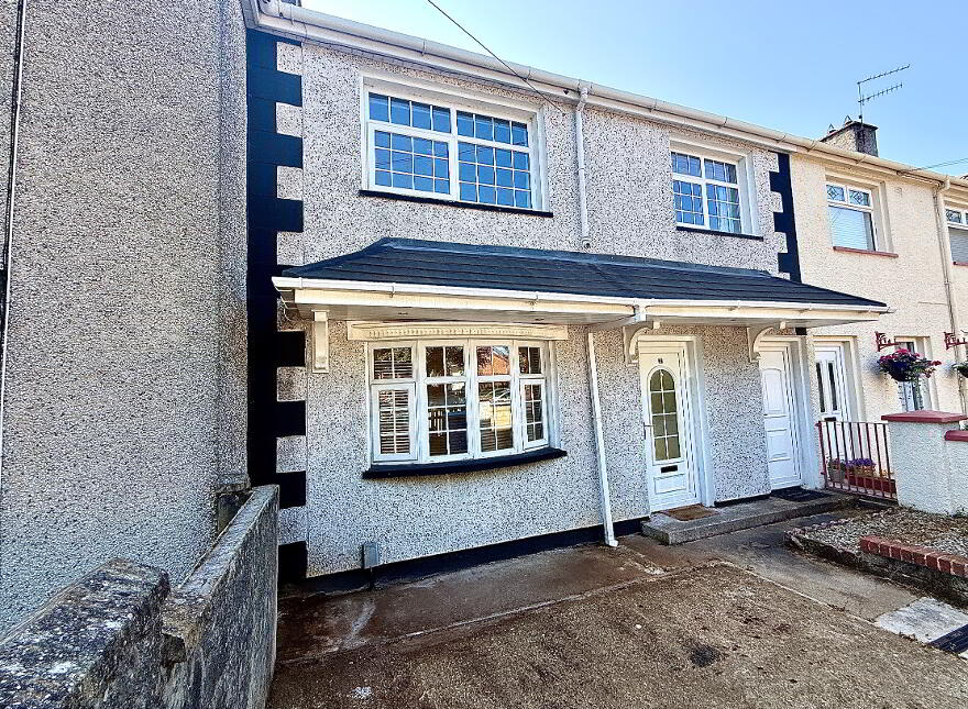 7 Broadway, Creggan, Derry, BT48 9LX photo