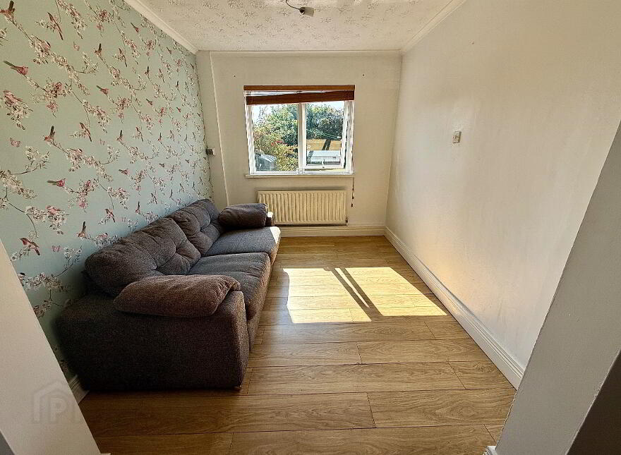 7 Broadway, Creggan, Derry, BT48 9LX