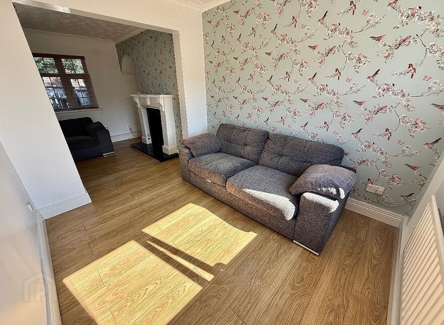 7 Broadway, Creggan, Derry, BT48 9LX