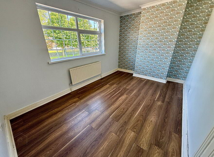 7 Broadway, Creggan, Derry, BT48 9LX
