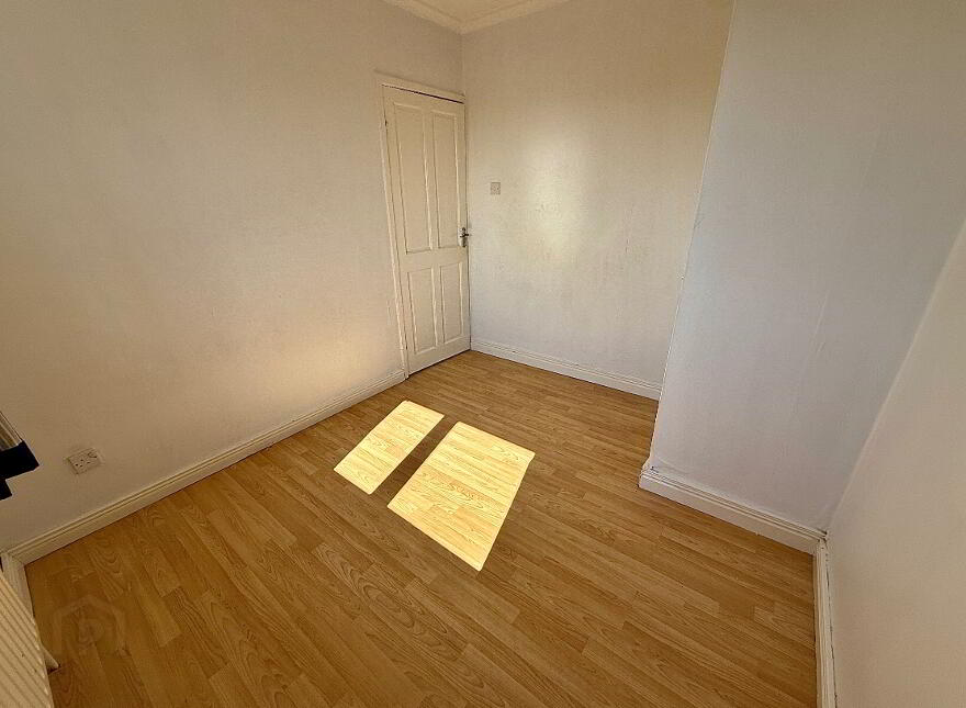 7 Broadway, Creggan, Derry, BT48 9LX